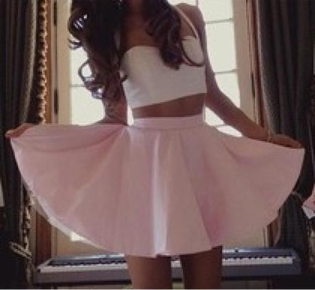 Grab her look ~ Ariana Grande