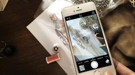 Burberry Uses iPhone 5s to Capture Spring/Summer 2014 Runway Show