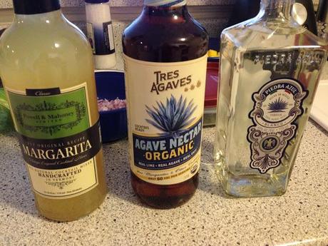 Sip and Dip: My Gaucamole and Margarita Party