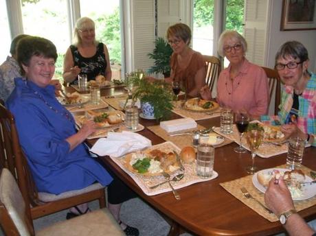 Barbara Thompson, left, Linda Imholt, Candy Luis, Kappy Lundy and Hallie Caswell of the Wild Bunch, an Alzheimers support group, gathered for dinner in Portland, Ore. in June.