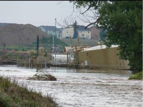 flood-in-Weld-County-yesterday-Sept-13-e1379256241135