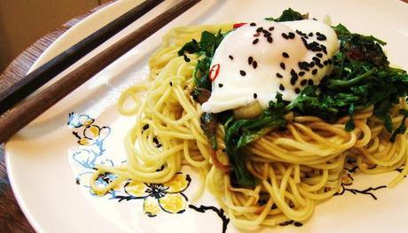 pasta, asian, poached egg, dinner ideas, vegetarian, cheap, easy