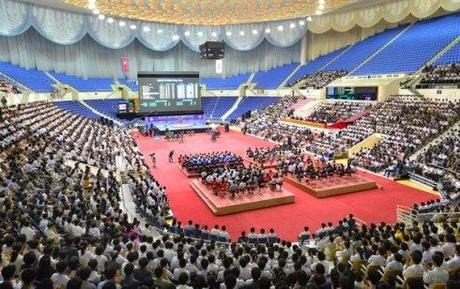 Over view of senior women's competitions at the 2013 Asian Cup and Interclub Junior and Senior Weightlifting Championship at Jong Ju Yong Indoor Stadium in Pyongyang on 15 September 2013 (Photo: Rodong Sinmun)