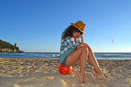 ilovegreeninspiration_girl_on_the_beach_03