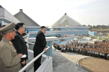 Kim Jong Un gets an overview of the construction of the Munsu Swimming Complex in Pyongyang (Photo: Rodong Sinmun).