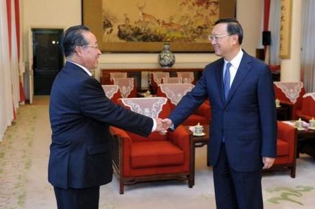 Chinese State Councilor Yang Jiechi (R) meets with Kim Kye Gwan, first vice foreign minister of the Democratic People's Republic of Korea (DPRK) in Beijing, capital of China, Sept. 17, 2013. (Xinhua/Zhang Duo)