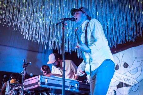 HowSad6 620x413 MISTERWIVES, HOW SAD AND MORE PLAYED AMAZING SETS AT CAMEO [PHOTOS]