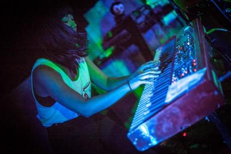 HowSad9 620x413 MISTERWIVES, HOW SAD AND MORE PLAYED AMAZING SETS AT CAMEO [PHOTOS]