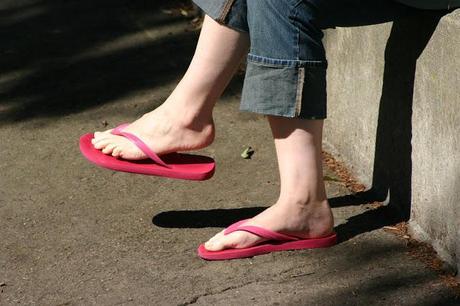 Guest Post || How to wear flip flops