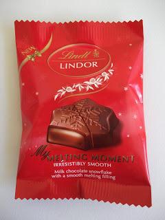 Lindt Lindor My Melting Moment Chocolate Snowflake Review