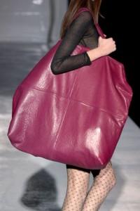 over size handbag  Is Your Handbag Killing You , Get the Right Handbag for the Busy Woman 