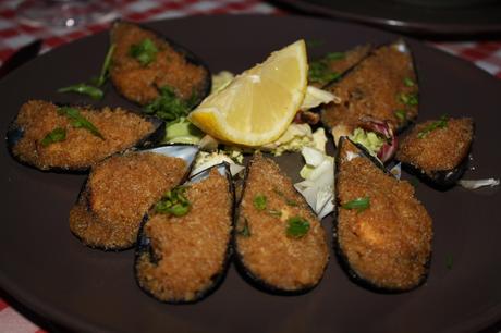 baked crumbed mussels naples