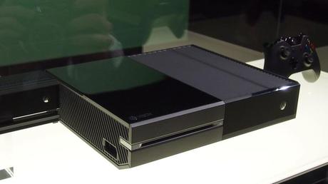 S&S; News: Xbox One: stand it vertically “at your own risk”, warns Microsoft