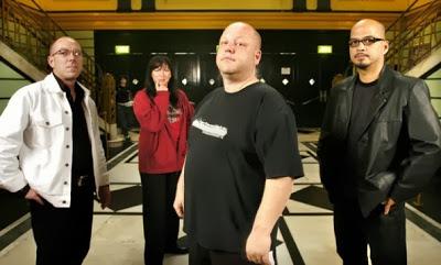 Track Of The Day: Pixies - 'What Goes Boom'