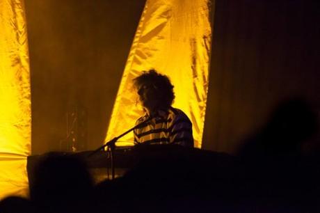 YL WHP25 620x413 YOUTH LAGOON PLAYED LE POISSON ROUGE [PHOTOS]