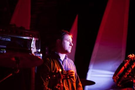 Tezeo YL WHP03 620x413 YOUTH LAGOON PLAYED LE POISSON ROUGE [PHOTOS]