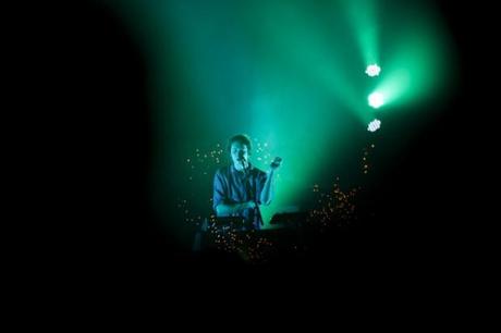 WO14 620x413 WASHED OUT PLAYED STUNNING SET AT TERMINAL 5 [PHOTOS]