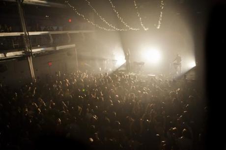 WO28 620x413 WASHED OUT PLAYED STUNNING SET AT TERMINAL 5 [PHOTOS]
