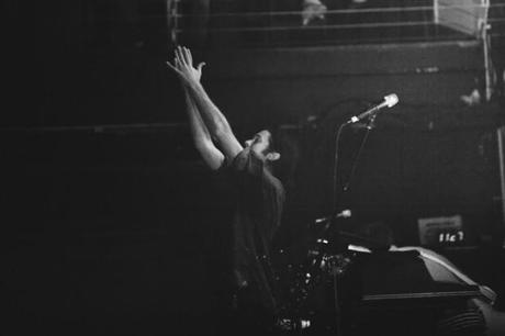 WO36 620x413 WASHED OUT PLAYED STUNNING SET AT TERMINAL 5 [PHOTOS]