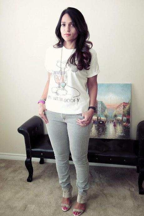 T Shirt Macy's, Lucky Brand Striped Jeans, BCBG heels, Neutrals, Tanvii.com