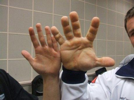 Denis-Tsyplenkov-hulk-hands
