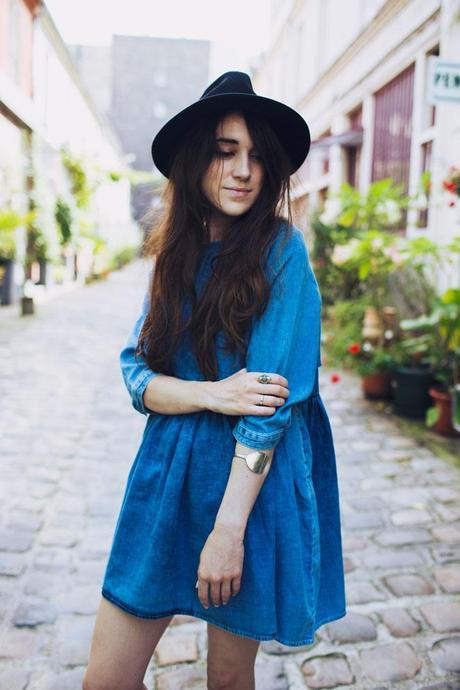 denim dress look