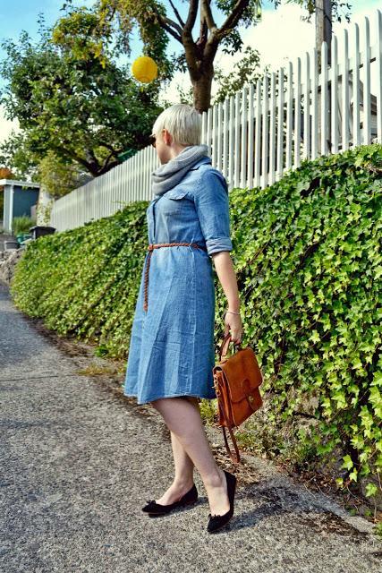 Look of the Day: Chambray Shirt Dress