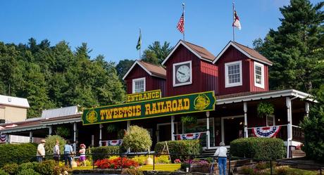 The Entrance tot he Tweetsie Railroad Park in Boone NC