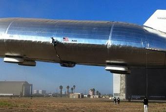 Take a Look at This 266-feet Long Helium-Powered Airship in Flight ...