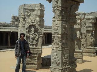 77)  Lepakshi: (16/5/2013)