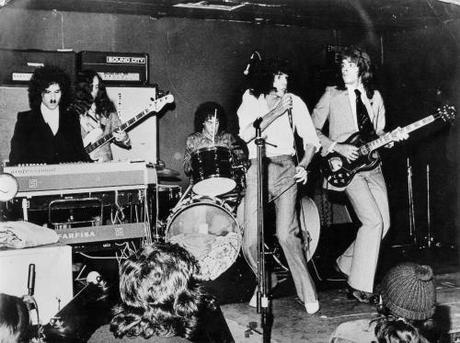 Sparks in London in 1972. Glam rock all the way. Wow!