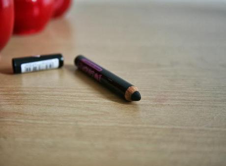 Essence I Love Smokey Jumbo Eye Pencil Swatches