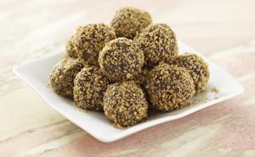 I can’t believe it’s October 1st already!! A few Halloween Recipes + a Give a way!!!! Photo courtesy of Kretschmer