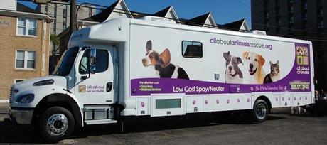 mobile clinic for pet