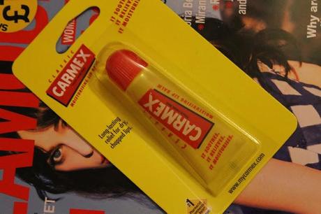 Review || Carmex Moisturising lip Balm