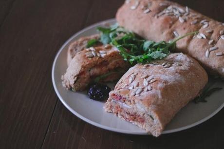 easy bread recipe (optional: filled with goat cheese, figs, arugula)