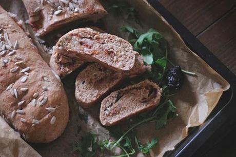 easy bread recipe (optional: filled with goat cheese, figs, arugula)