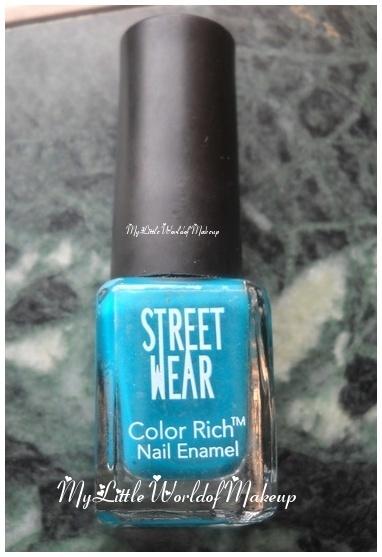 REVLON STREETWEAR COLOR RICH NAIL ENAMEL IN OCEAN BLUE