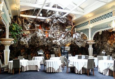 Le Chapon Fin: the Bordeaux dining experience by royal appointment