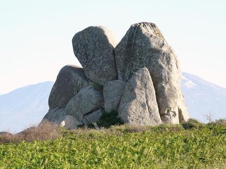 MONTALBANO ELICONA. ANCESTRAL MEGALITHS AND MEDIEVAL PARTIES