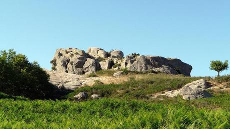 MONTALBANO ELICONA. ANCESTRAL MEGALITHS AND MEDIEVAL PARTIES