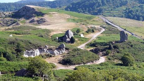 MONTALBANO ELICONA. ANCESTRAL MEGALITHS AND MEDIEVAL PARTIES