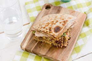 broccoli_quinoa_quesadillas