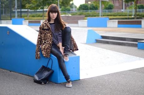 outfit leather trousers leopard jacket vans