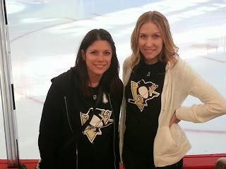 Black and Gold Stripes - Pittsburgh Themed Nails