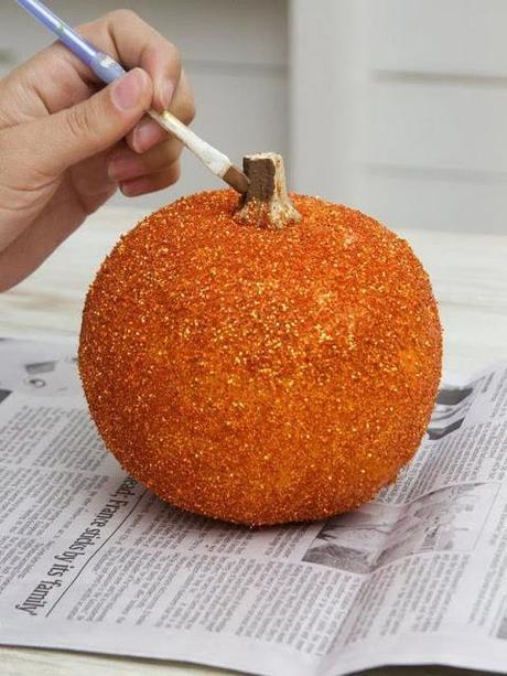 10 Ways to Spice Up Your Halloween Pumpkins!