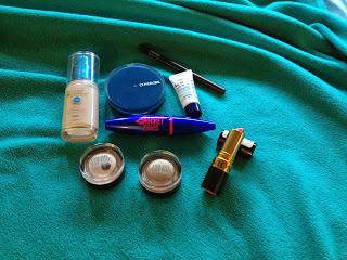 Super September Day 14: My Travel Makeup Bag