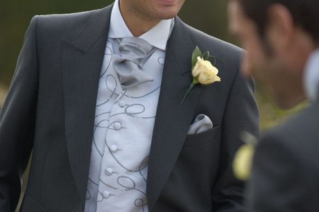 Top Tips for Choosing A Wedding Suit 