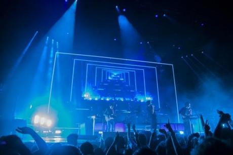 Phoenix Barclays Center Hilda Pellerano 10.02.13 41 620x413 PHOENIX LEFT FANS ENTHRALLED AT BARCLAYS [PHOTOS]