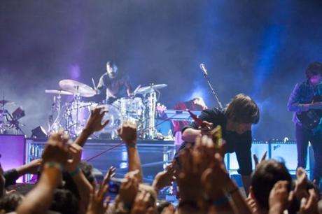 Phoenix Barclays Center Hilda Pellerano 10.02.13 53 620x413 PHOENIX LEFT FANS ENTHRALLED AT BARCLAYS [PHOTOS]